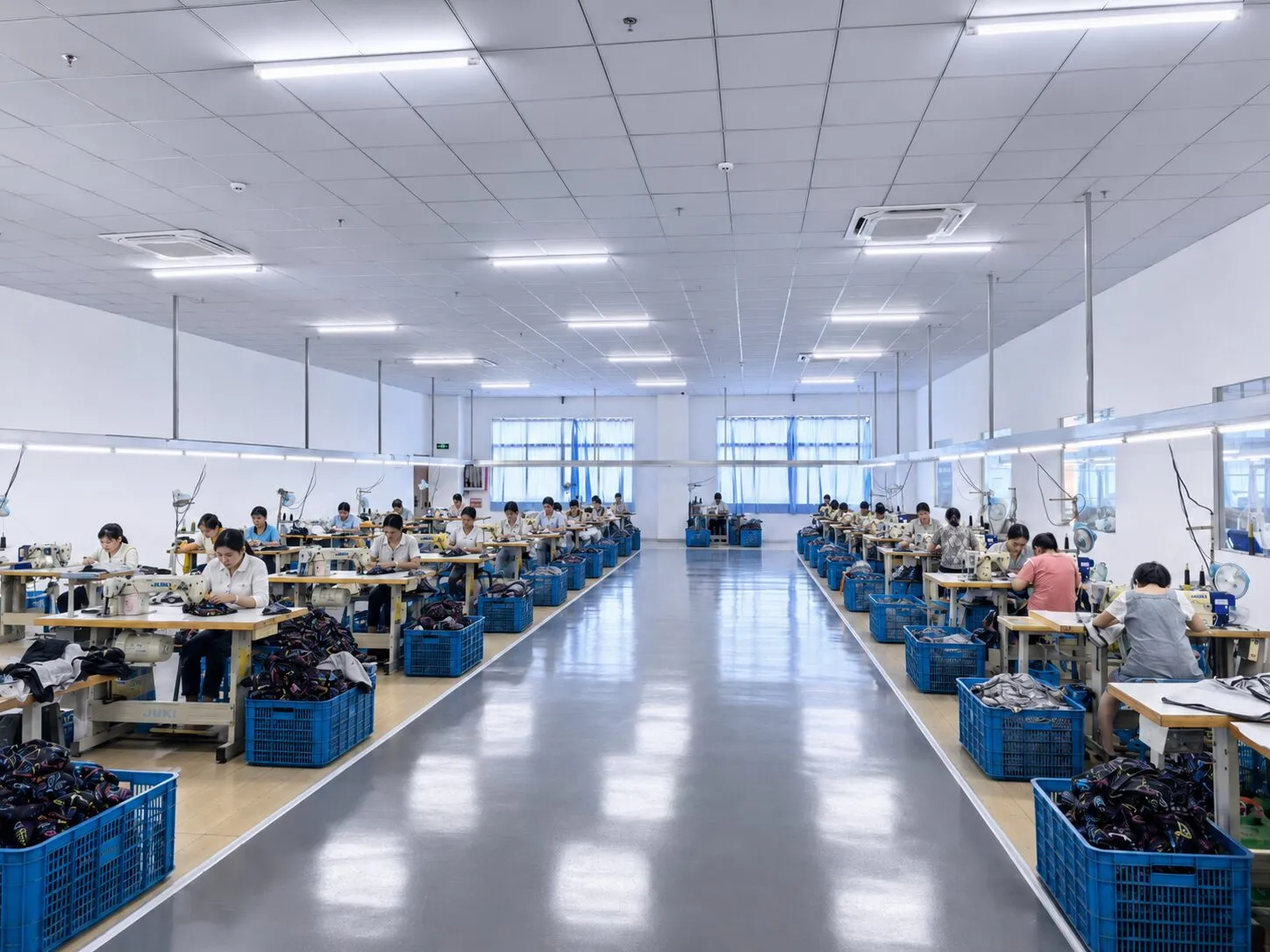 Sewing and stitching — Tulip factory, Nantong