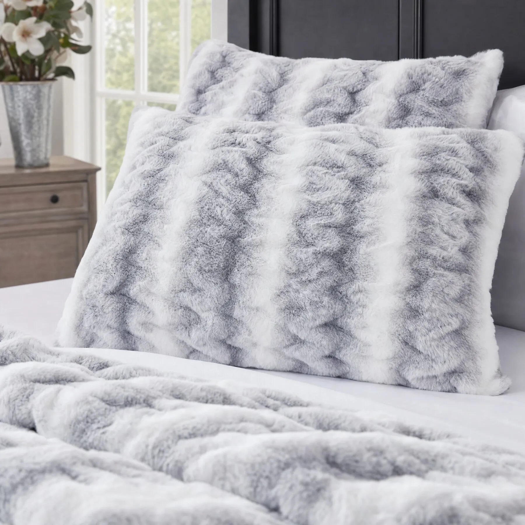 Faux fur printed brushed comforter set — photo 5