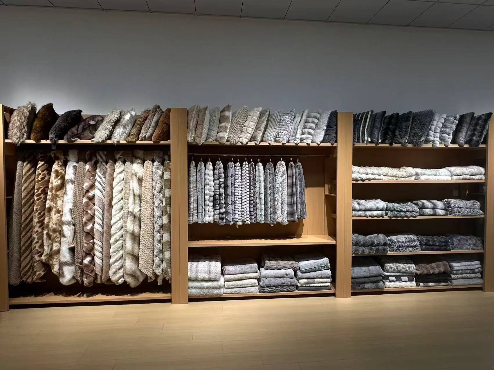 Tulip sample room, Nantong — display 3