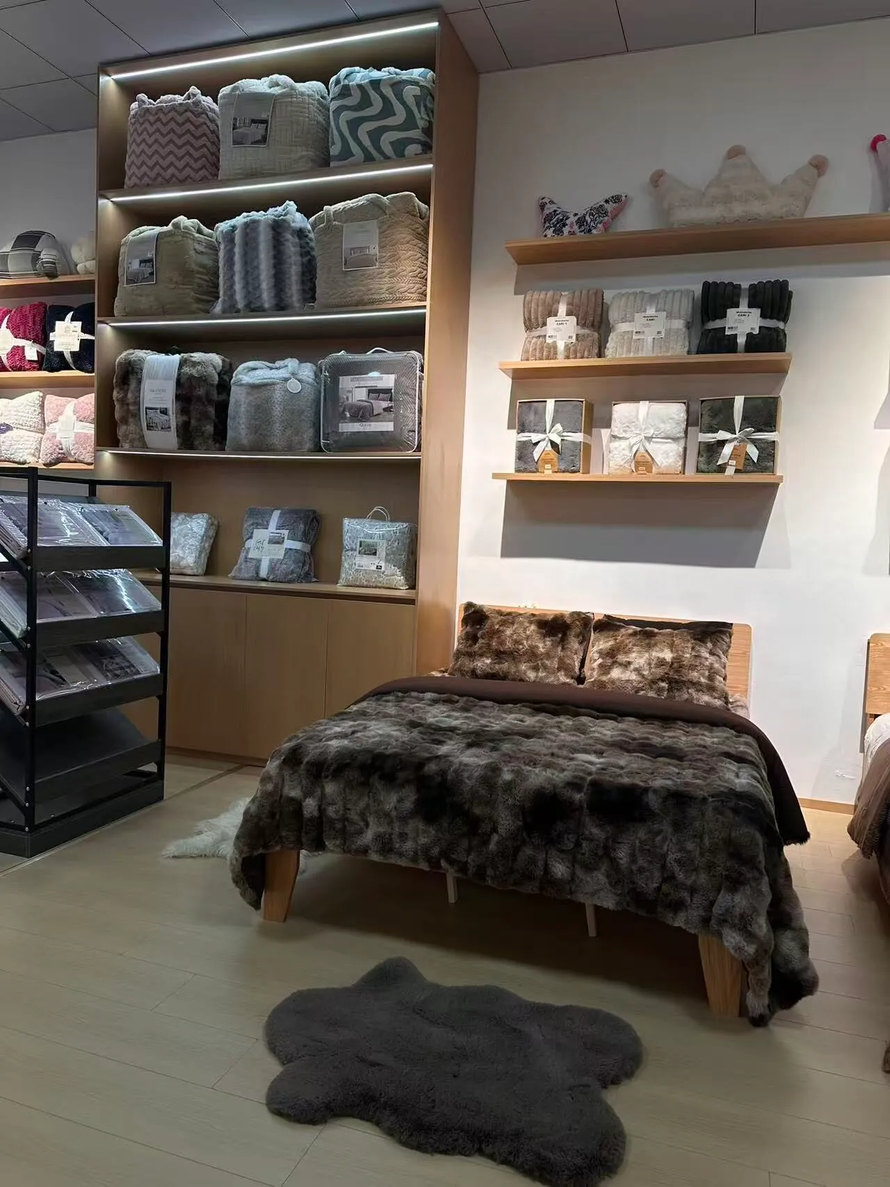 Tulip sample room, Nantong — display 5