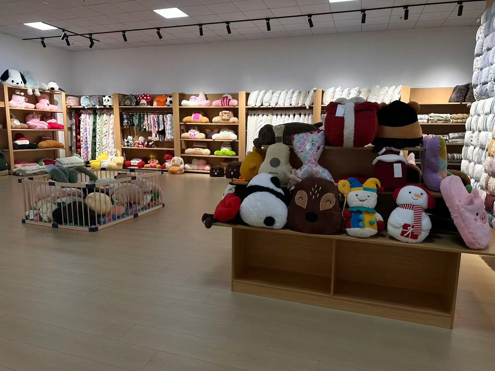 Kids' Cushions & Plush Pillows — sample 4